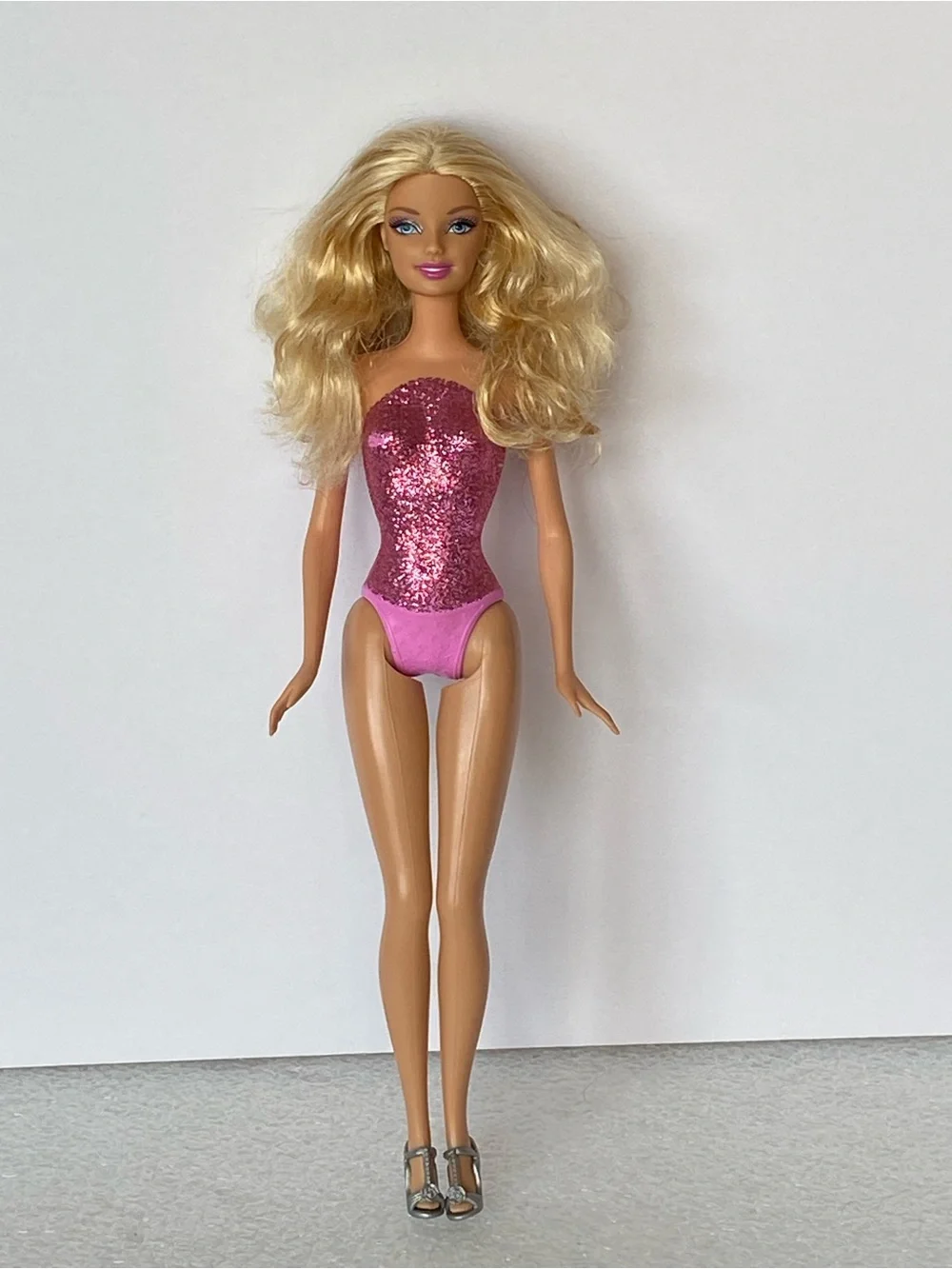 Barbie Dazzling Princess 2010 Series Mattel Doll Pink Glitter Strapless Bodice